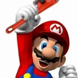 Uśmiechnięty Mario w czerwonym stroju, trzymający klucz francuski nad głową, w geście triumfu, na białym tle.