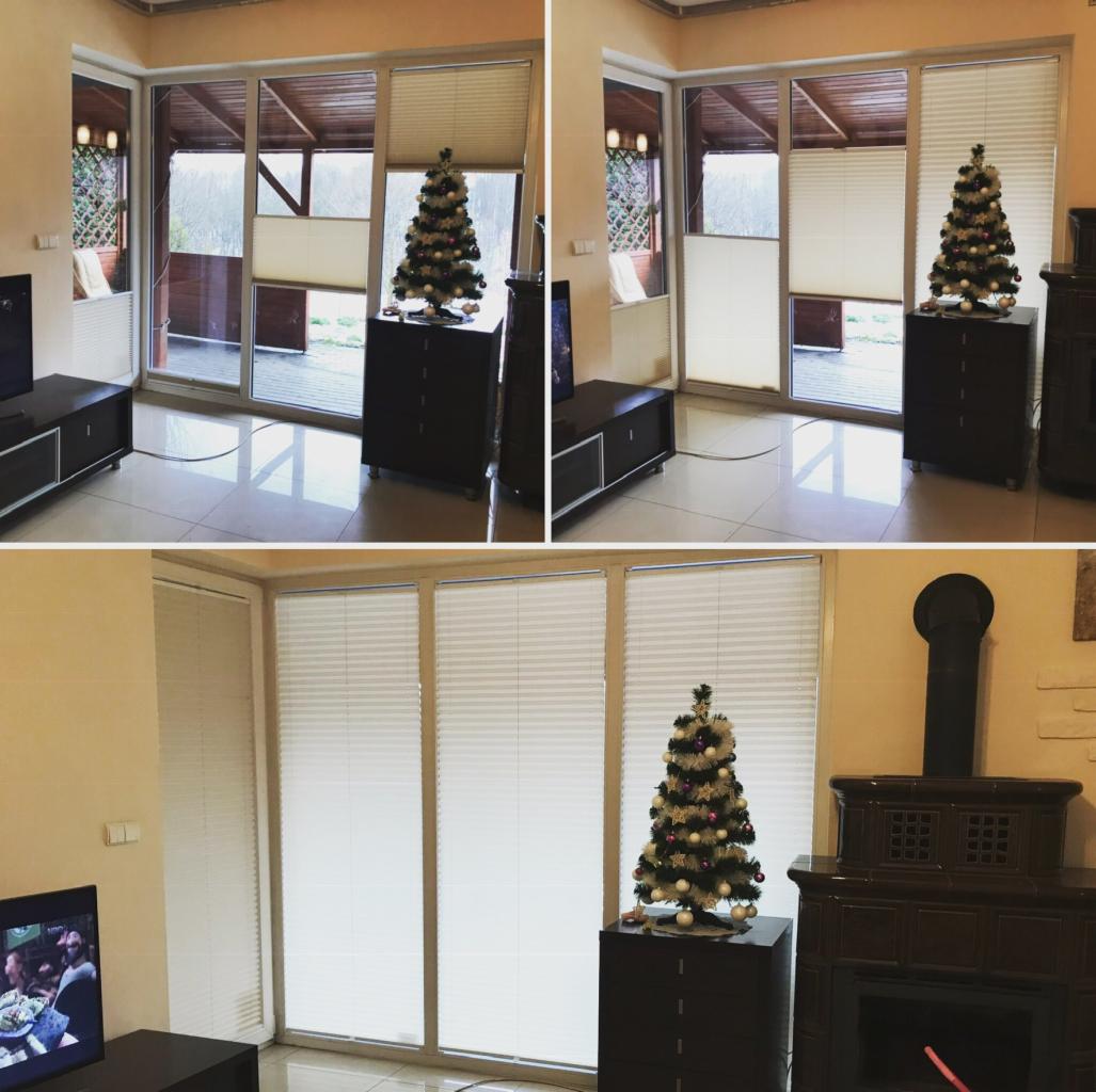 Jasne, plisowane osłony okienne w nowoczesnym salonie z błyszczącą podłogą i choinką na komodzie, widok z trzech różnych perspektyw.