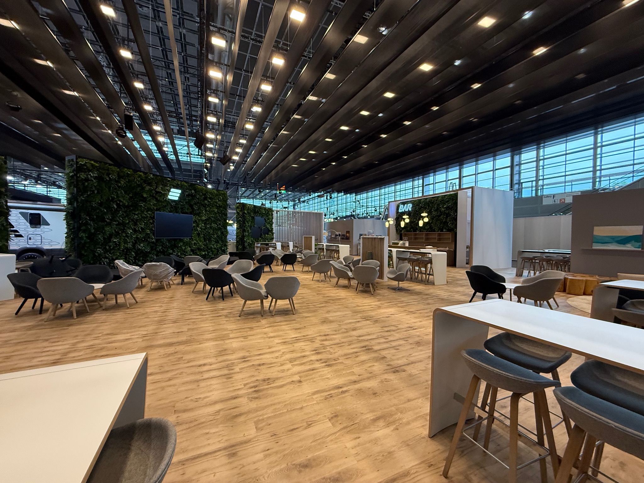 Realizacja montażu stoiska na targach