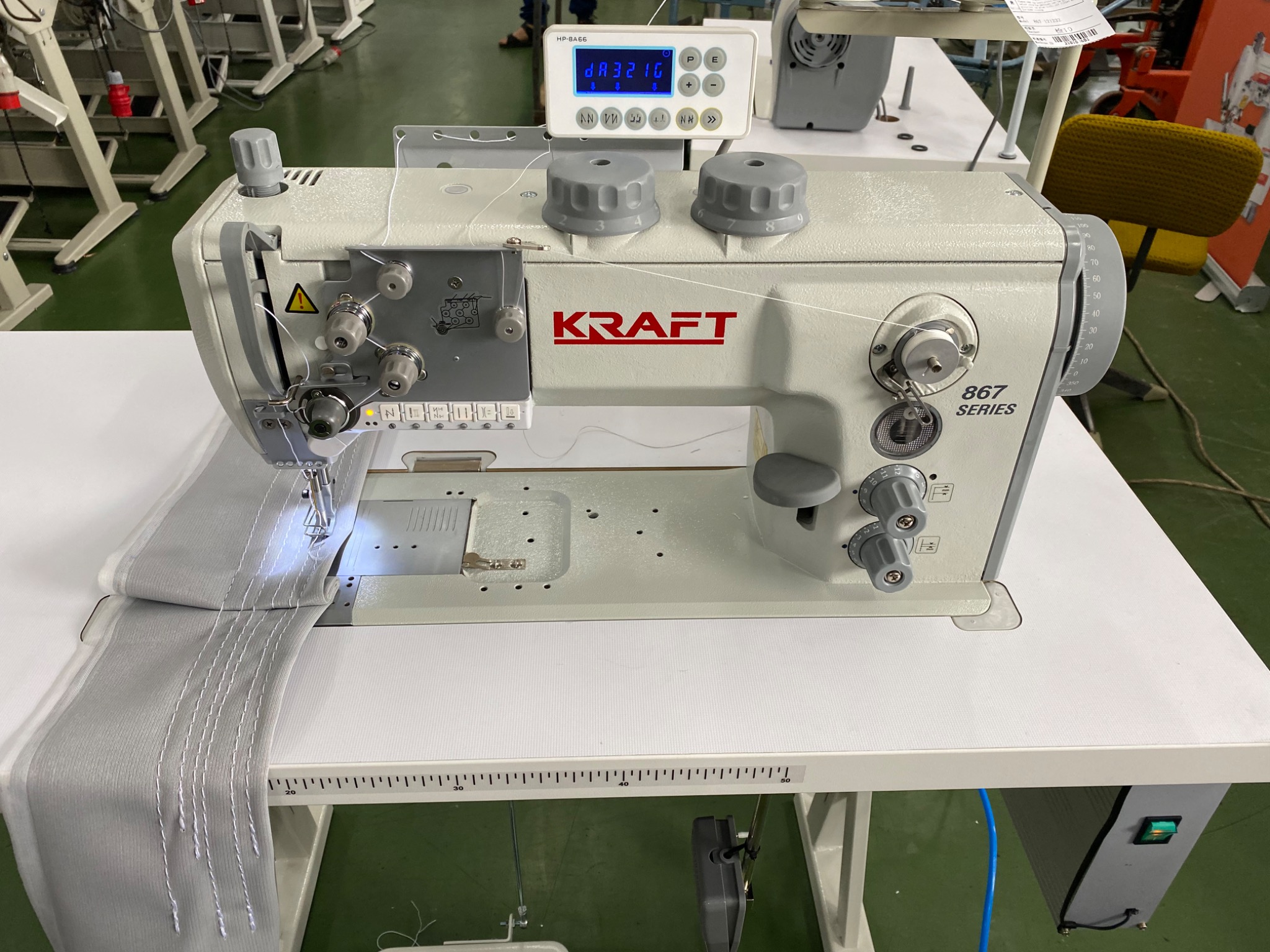 Maszyna 1- igłowa z potrójnym transportem i automatyką KRAFT 867