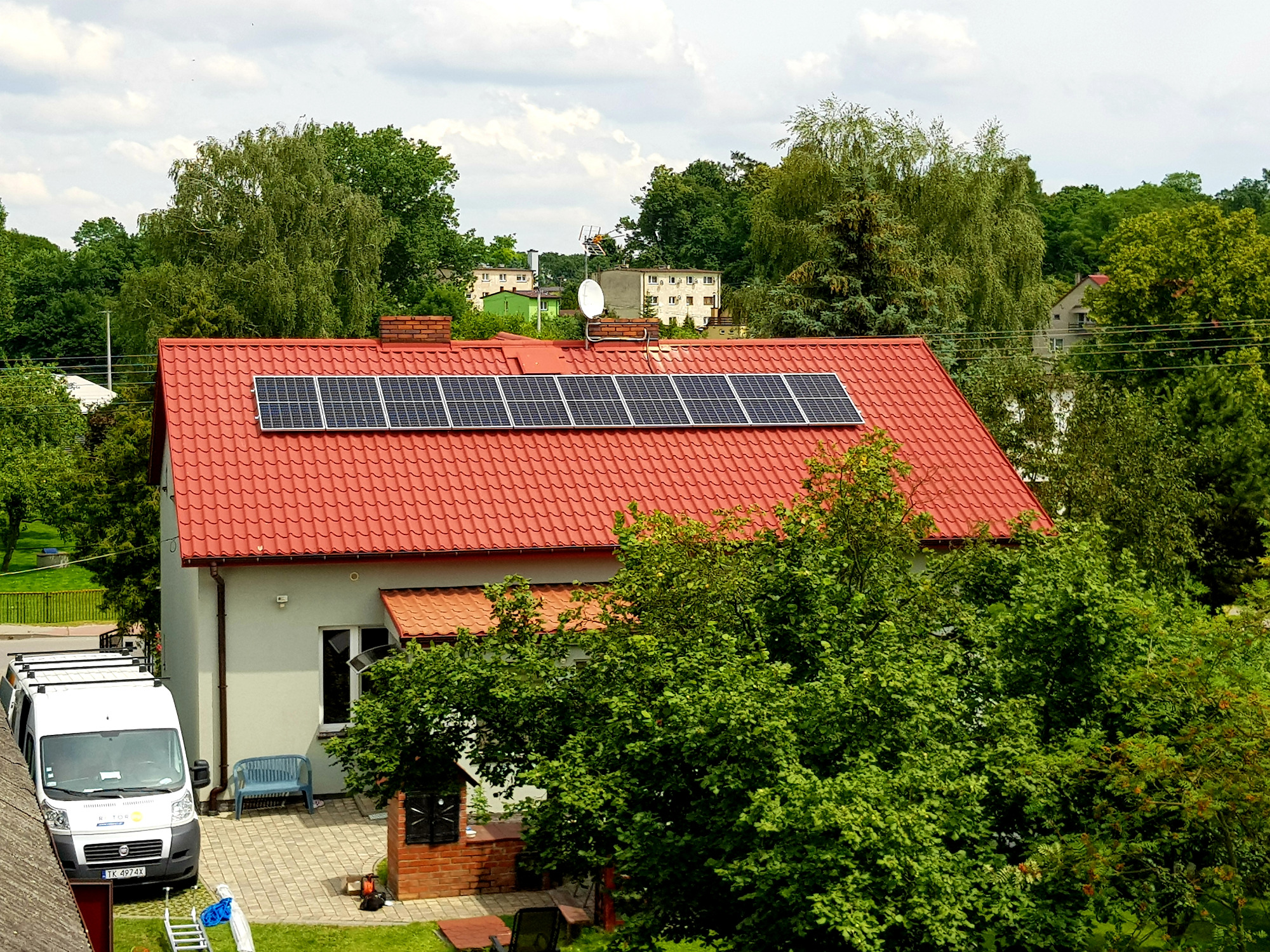 Instalacja 3,3kWp na panelach Sharp.