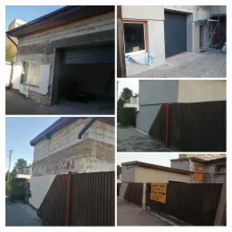 Zestawienie zdjęć przedstawiających budynek przed i po remoncie elewacji, w tym fragmenty ogrodzenia metalowego i bramy garażowej.