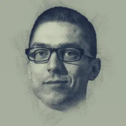 Portret mężczyzny w okularach, stylizowany na szkic ołówkiem, uśmiechający się lekko.