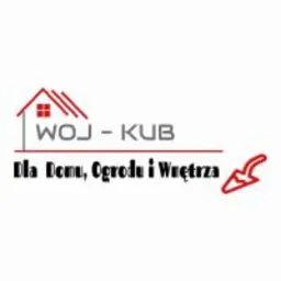 Logo firmy WOJ-KUB dla domu, ogrodu i wnętrza z motywem domu i kielni w kolorach czerwieni i czerni na białym tle.