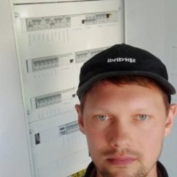 Smart Elektryk Hennadii Savchenko - Montaz systemy smart home z systemem aqara.