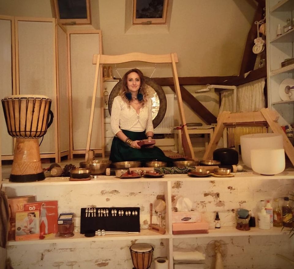 kąpiel w dźwiękach mis i gongów