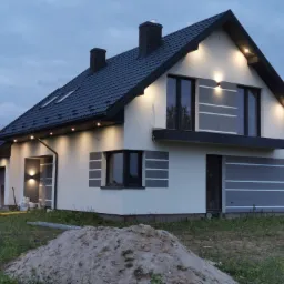 Montaż oświetlenia budynku