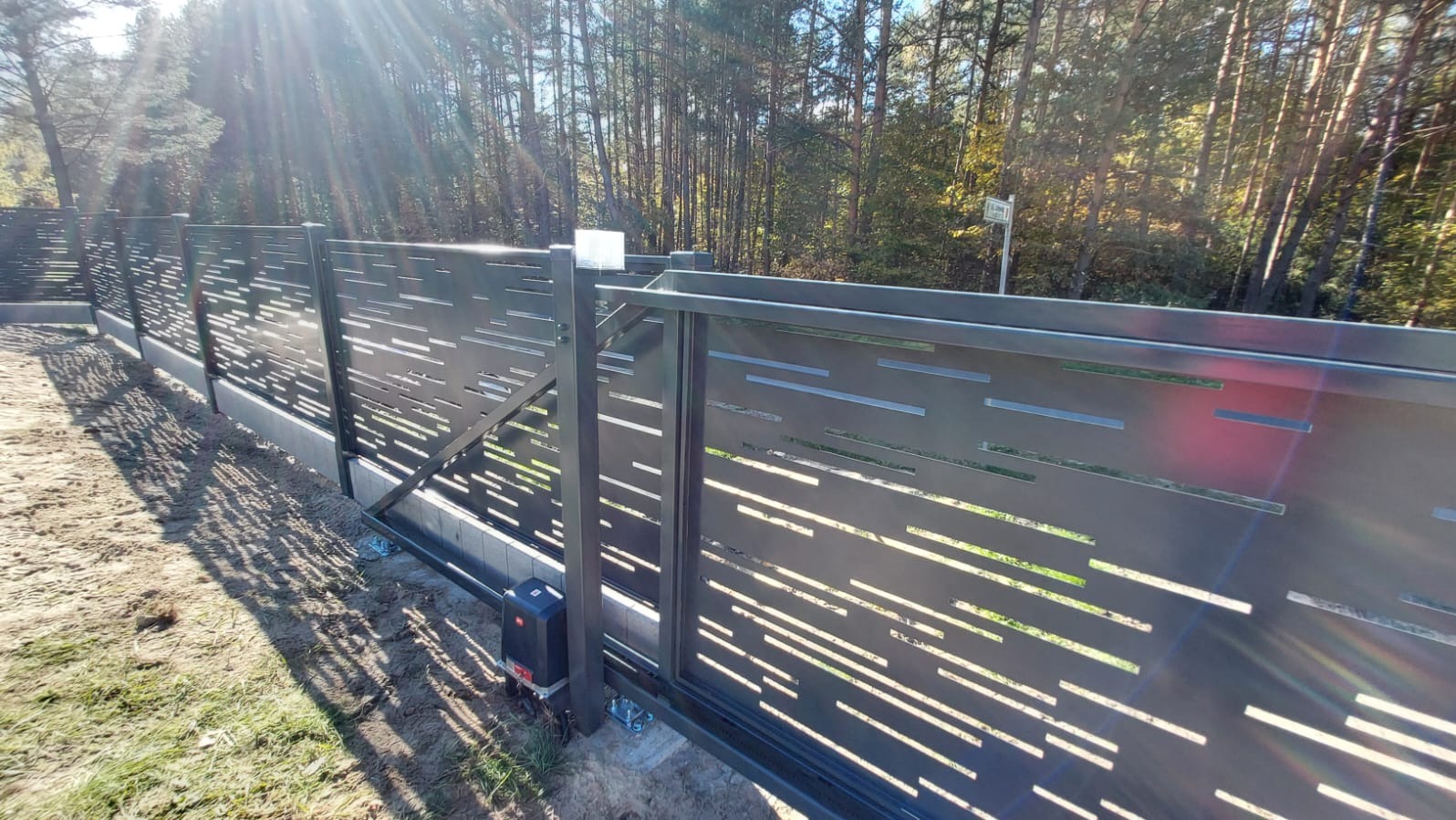 Bft Deimos ULTRA automat do bramy przesuwnej