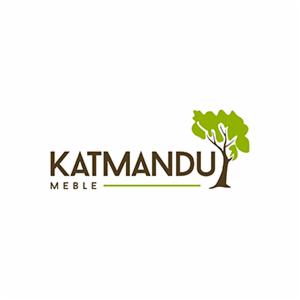 Logo firmy Kathmandu Meble z Niepołomic, przedstawiające stylizowane drzewo z zieloną koroną i brązowym pniem, umieszczone obok nazwy firmy w kolorze ciemnej zieleni.