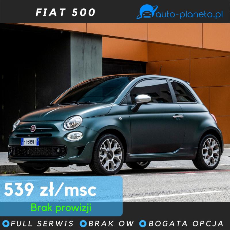 Ciemnozielony Fiat 500 na tle nowoczesnego budynku, oferta 539 zł/miesiąc, brak prowizji, full serwis, brak OW, bogata opcja.