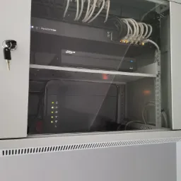 Przykładowe podłączenie monitoringu.