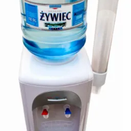 Dystrybutor wody z butlą 18.9L marki Żywiec, z dozownikiem na kubki, na białym tle.