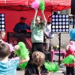 Rysiowe animacje - Zabawa taneczna z pomponami