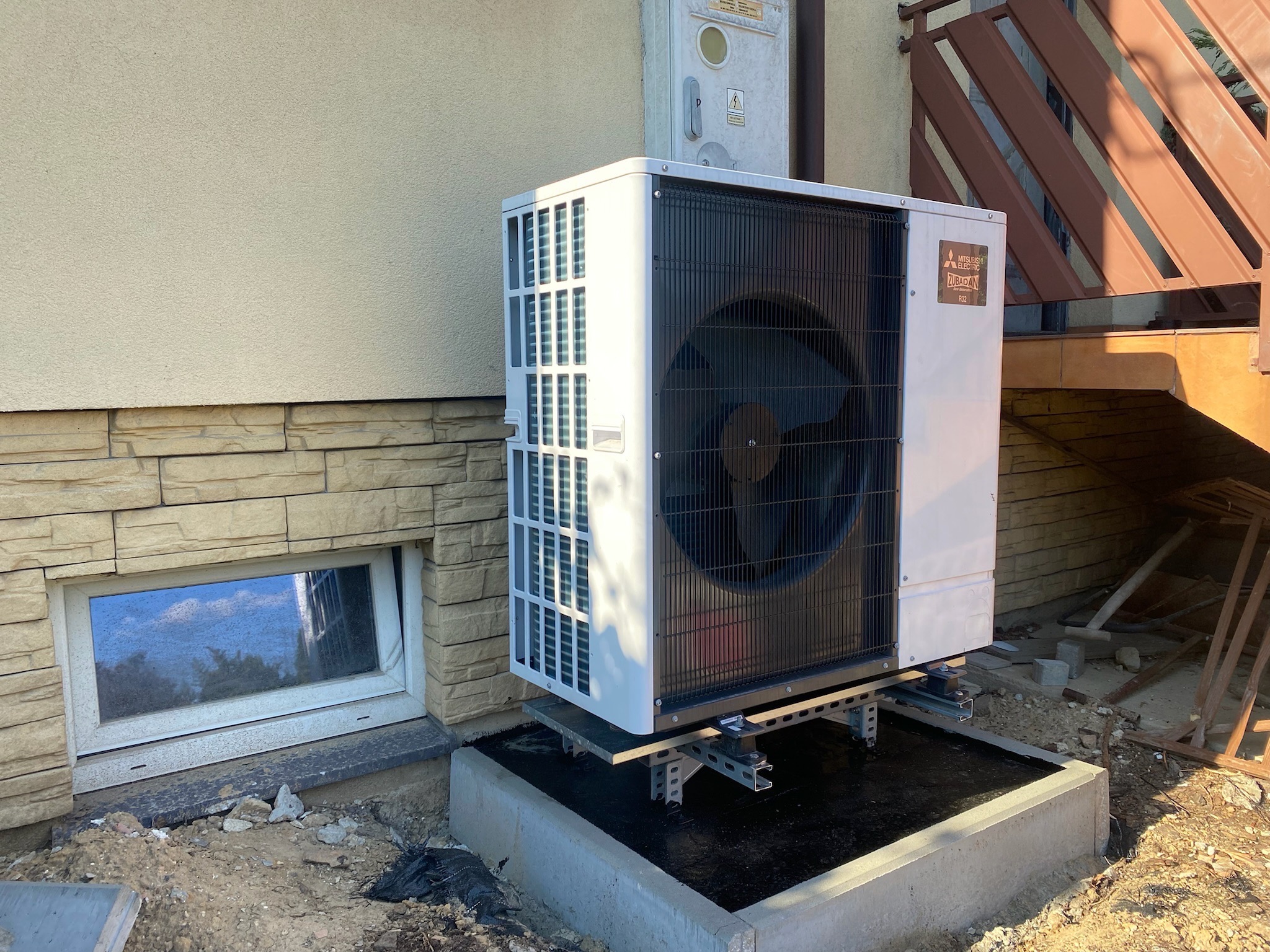 Mitsubishi Zubadan 8 kW - Kielce