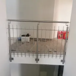 Balustrada nierdzewna z prętami