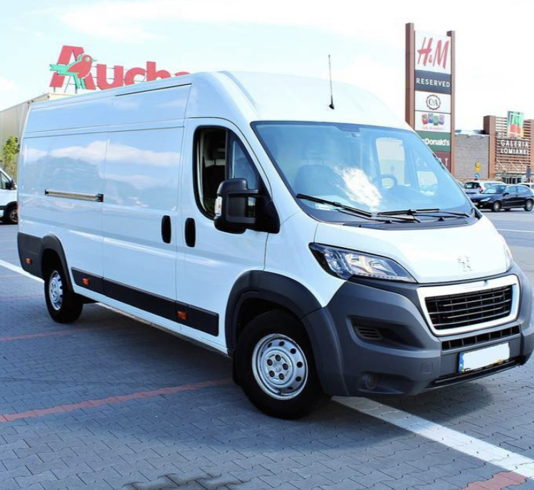 Ładowność 1440 kg Długość paki 4 m szerokość 1,8 /1,4 m Wys 1,9 m