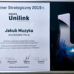 Dyplom dla Partnera Strategicznego 2019 Grupy Unilink z miejscowości Hordzieżka, gratulacje dla Jakuba Muzyki, podpisy zarządu.