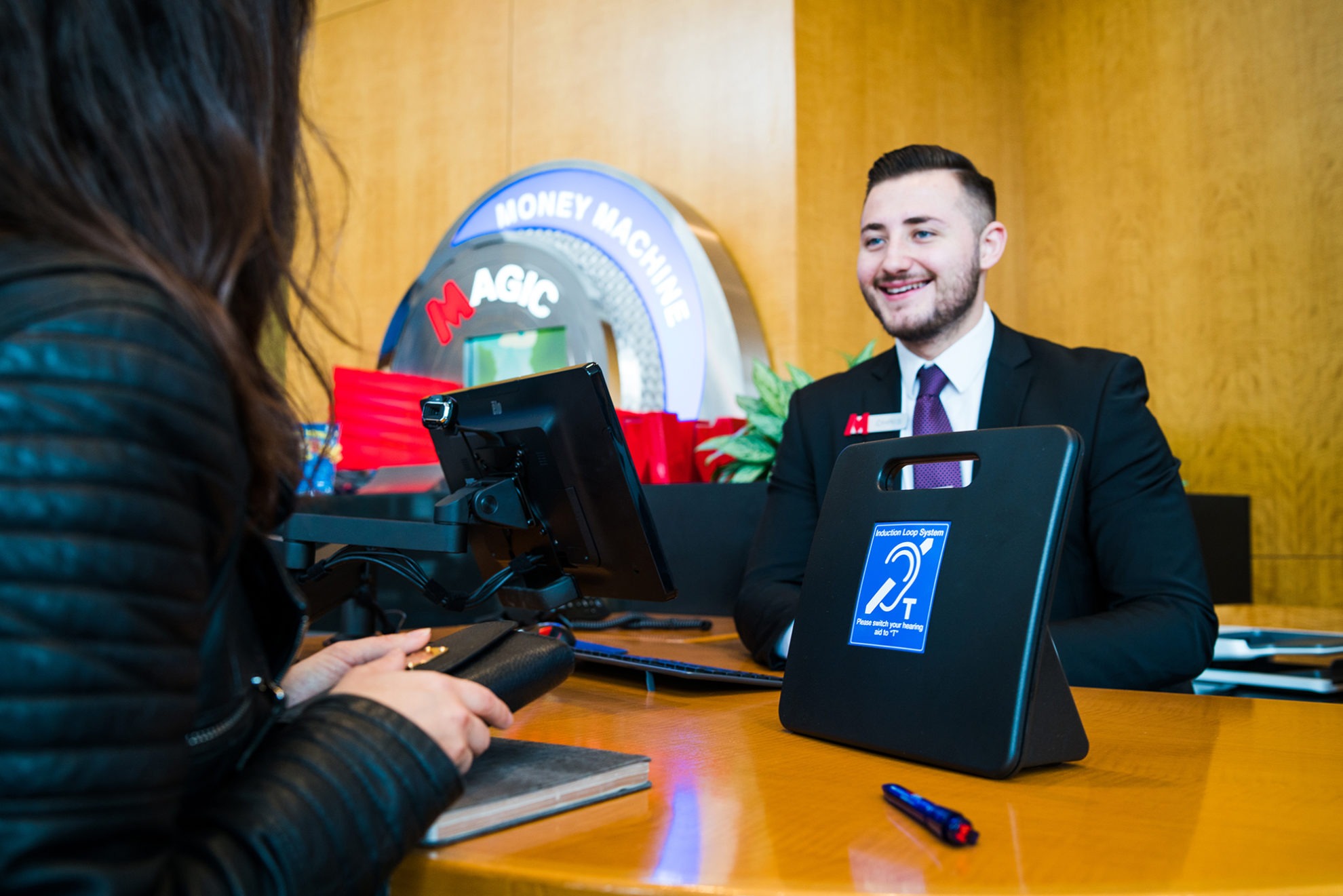 przenośne i instalacyjne pętle indukcyjne dla niedosłyszących