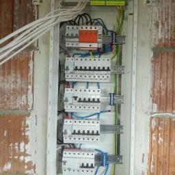 Usługowy zakład elektroinstalacyjny - Usługi Elektryczne Czarna Dąbrówka