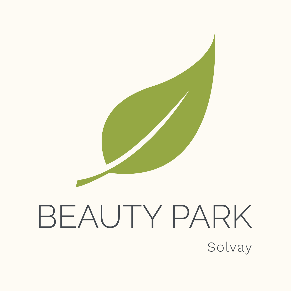 Logo firmy Beauty Park Solvay z zielonym liściem i minimalistycznym fontem na jasnym tle.