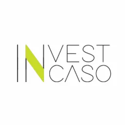 Logo firmy z nazwą 'INVEST CASO', z zielonym ukośnikiem w miejscu litery 'N', na białym tle.