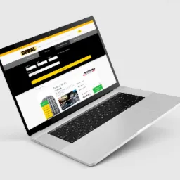 Laptop wyświetlający stronę sklepu internetowego z oponami samochodowymi marki Gobal i Fortuna, z widocznymi filtrami wyszukiwania i ofertą opony Fortune FSR-301.