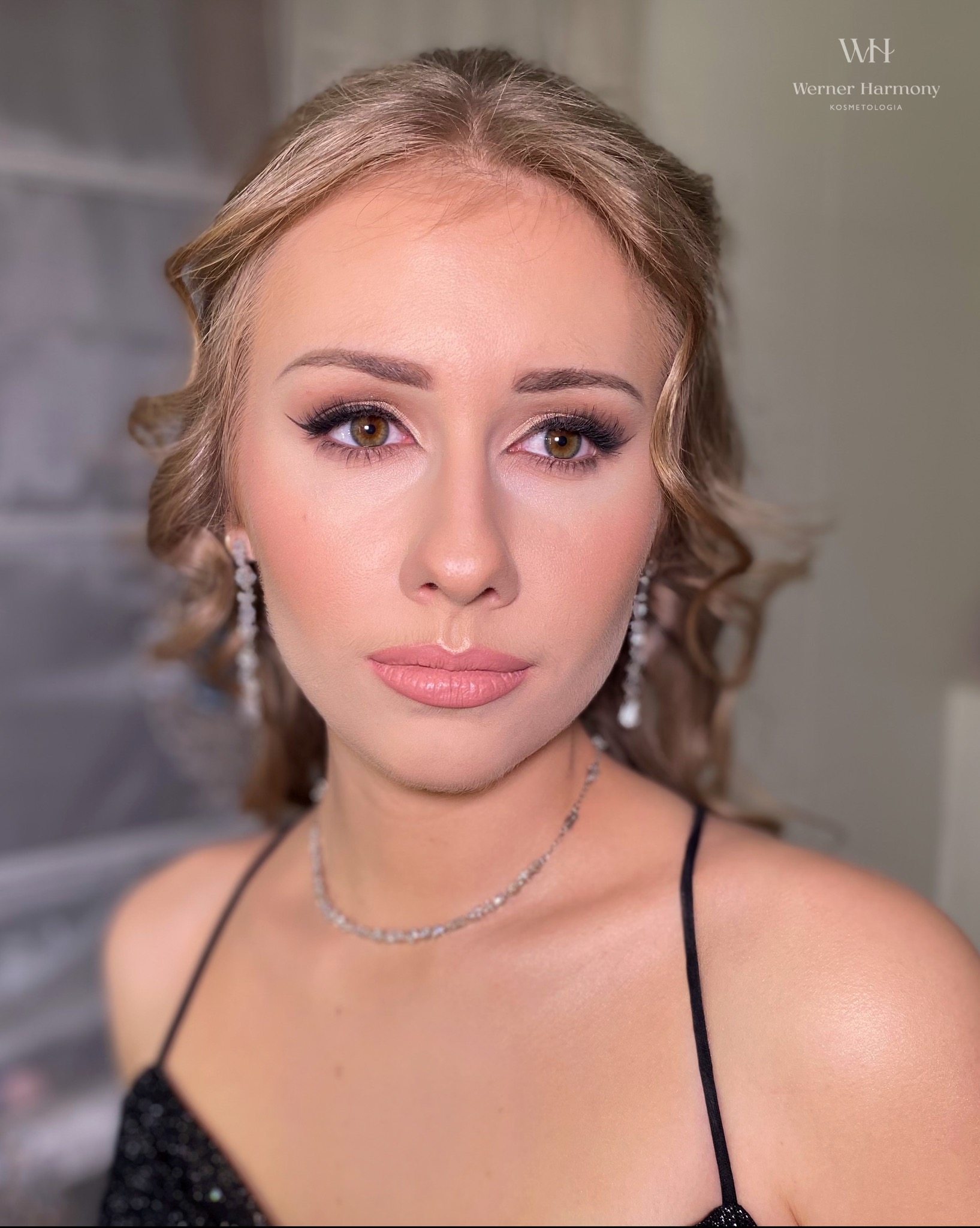 Makijaż studniówkowy