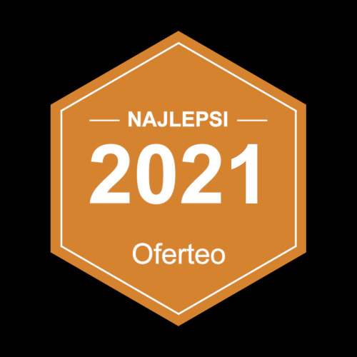 Pomarańczowa odznaka Oferteo 'Najlepsi 2021' na czarnym tle.