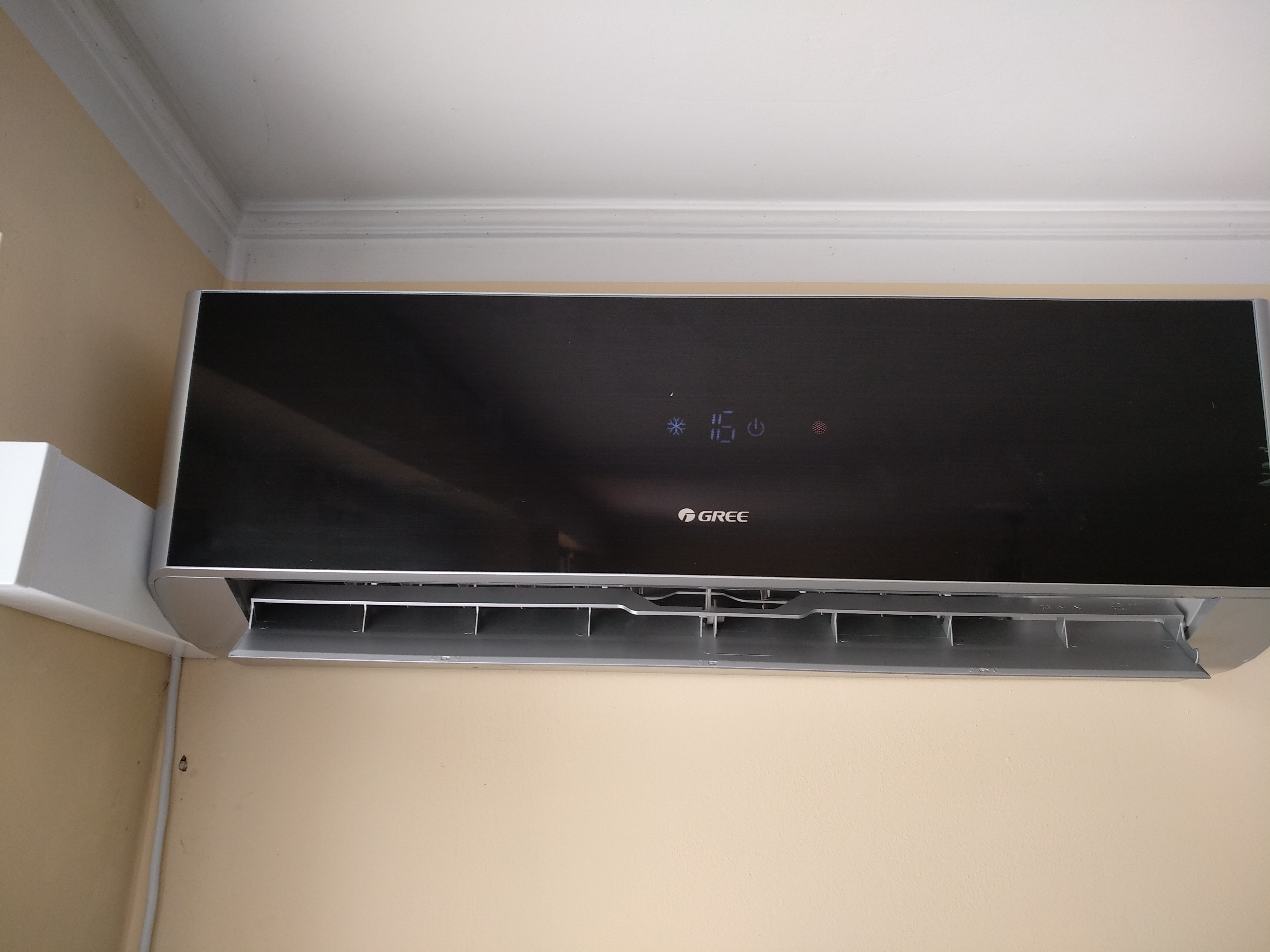 Jednostka wewnętrzna klimatyzatora Gree Amber Black