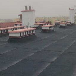 Widok dachu Szkoły po remoncie