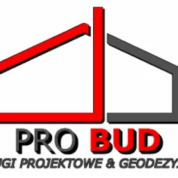 Logo firmy budowlanej Pro Bud z dwoma stylizowanymi obrysami domów: czerwonym i szarym, oraz napisem Usługi Projektowe & Geodezyjne.