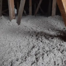 Wdmuchiwanie wełny celulozowej