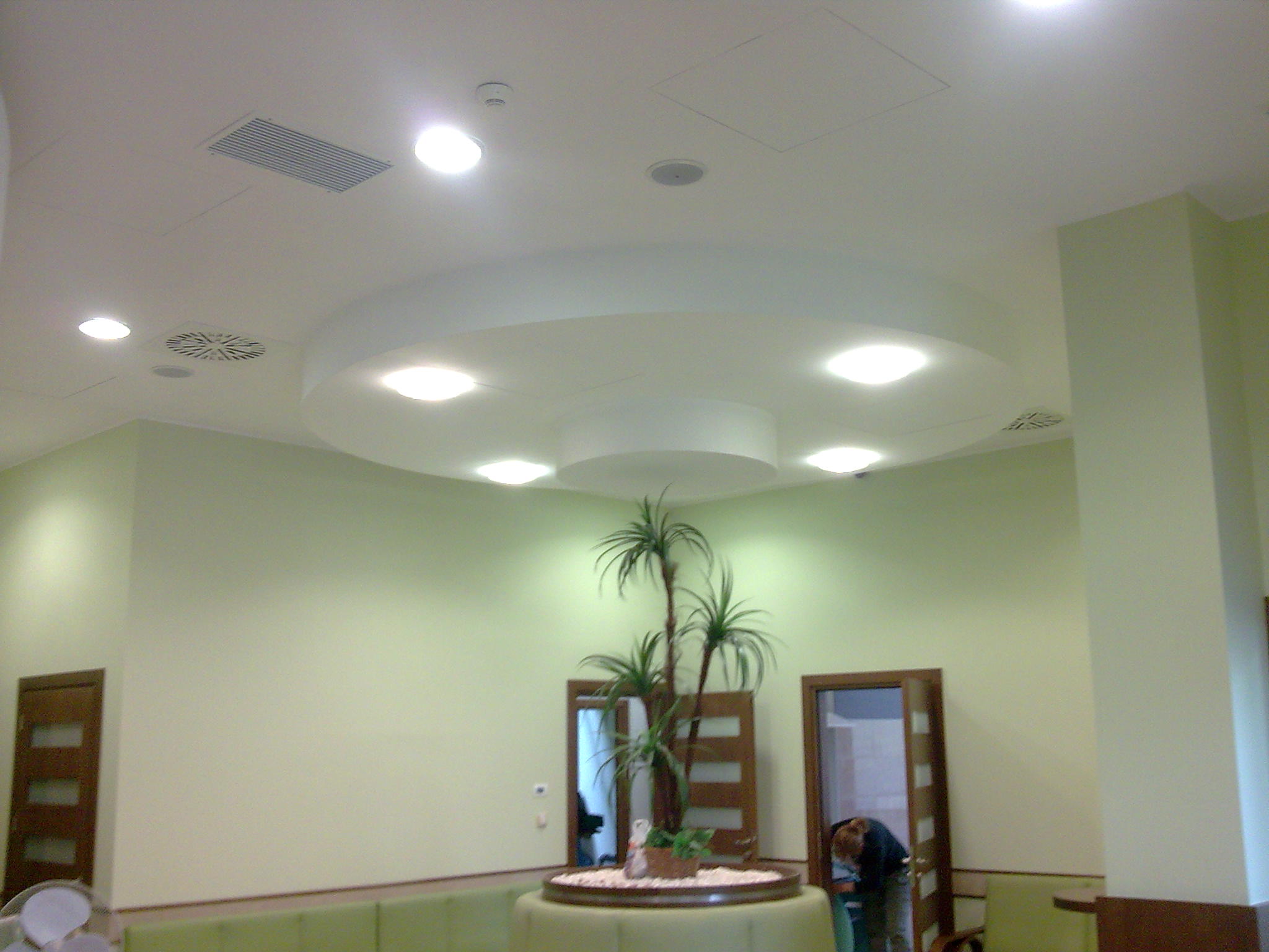 Kompleksowe remonty wtkónczenia wnętrz wszelkiego rodzaju zabudowy KG