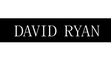 Logo firmy odzieżowej David Ryan na czarnym tle.