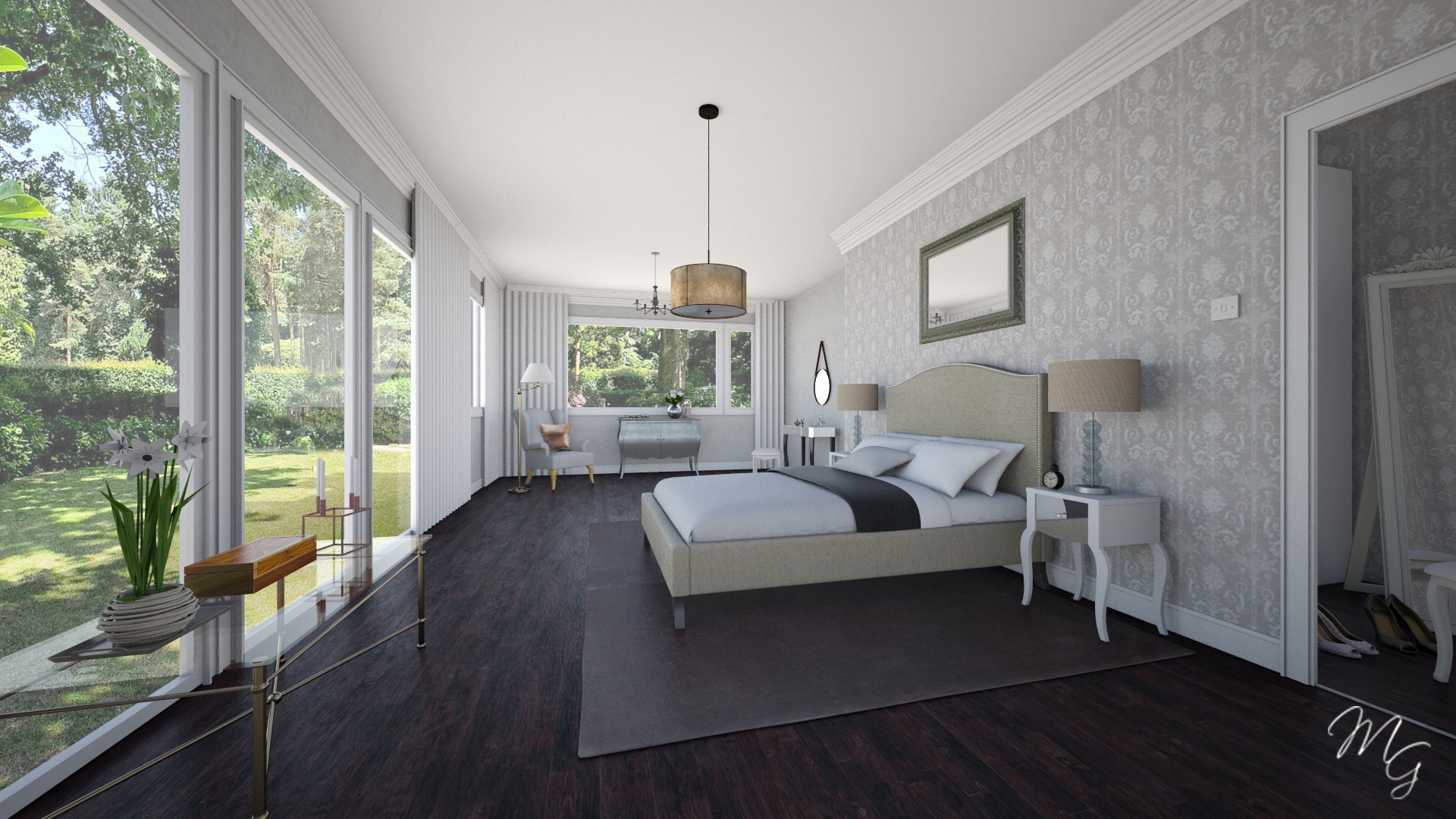 Jasna sypialnia z dużym oknem i widokiem na ogród, drewniana podłoga, wzorzysta tapeta, łóżko z szarą narzutą, stoliki nocne z lampkami, szklany stolik z kwiatami w doniczce.