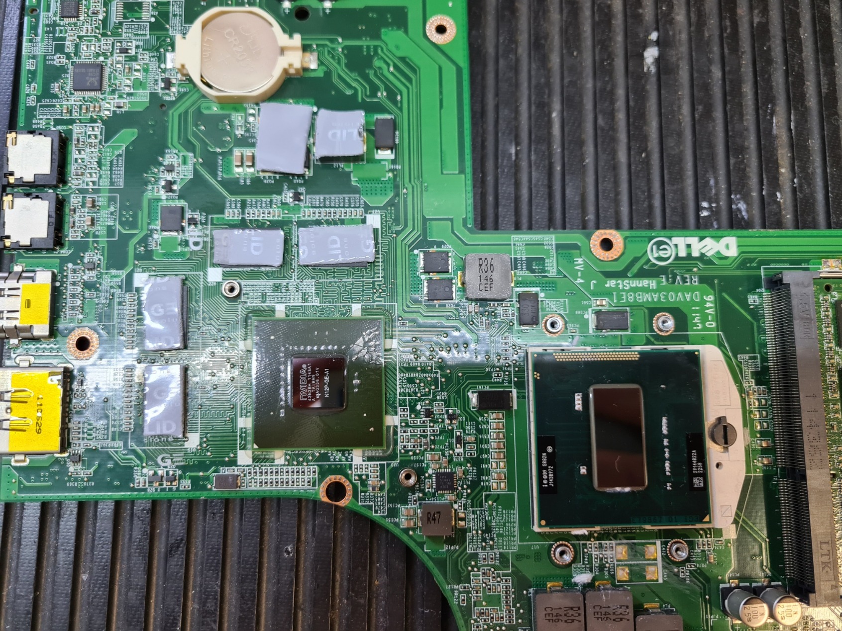 Diagnoza i serwis płyty – precyzja zamiast zgadywania.