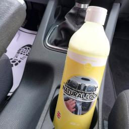 Natural Look - Dressing do deski rozdzielczej o przyjemnym zapachu cytryny. Dostępny również w zapachu morskim.