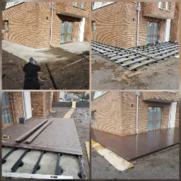 Montaż kompozytowej deski tarasowej na betonowej wylewce, widoczne regulowane wsporniki, częściowo ułożona podłoga tarasowa przy ceglanym budynku.