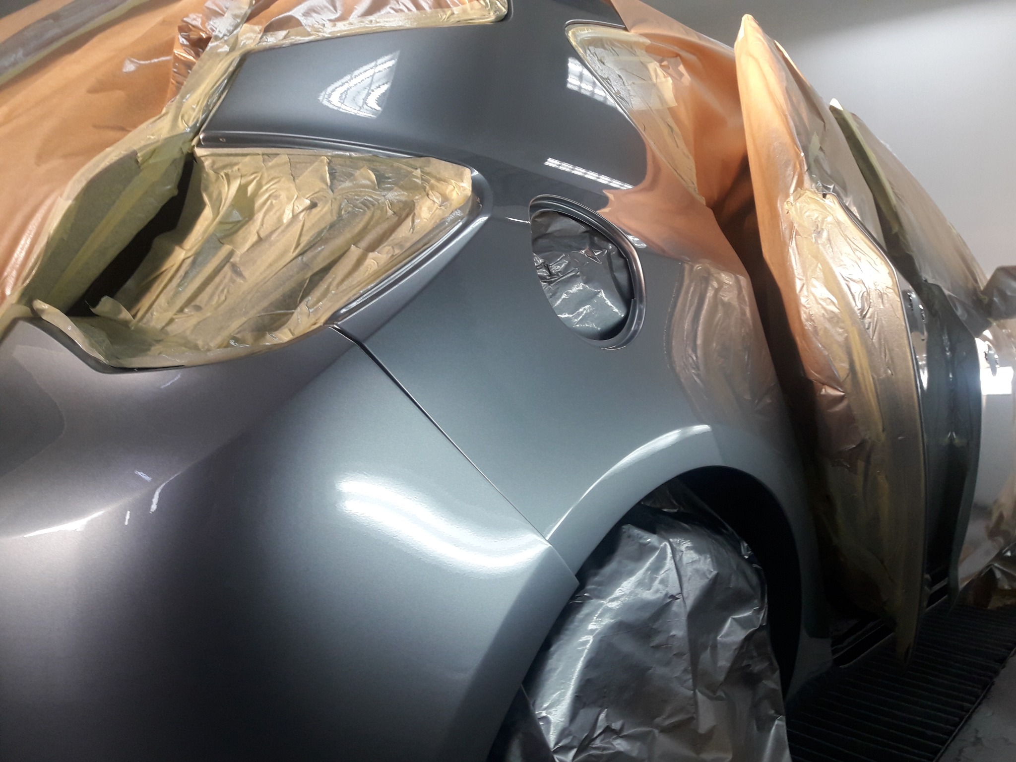 Lakierowanie miejscowe po naprawach blacharskich