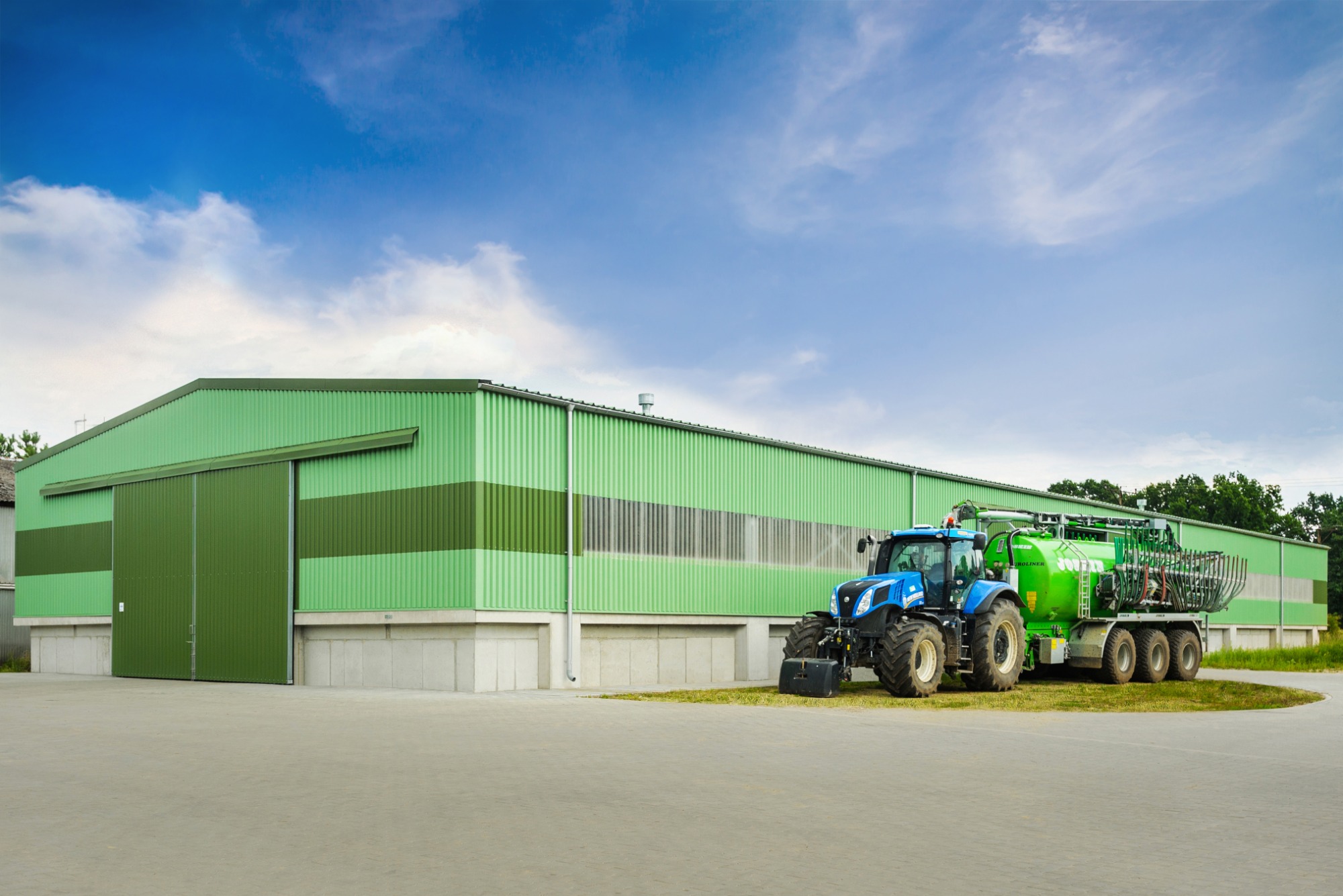 Magazyn zboża o powierzchni powyżej 1000 m2.