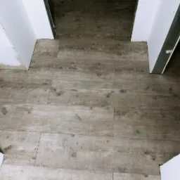 podłogi na całej powierzchni bez łączeń