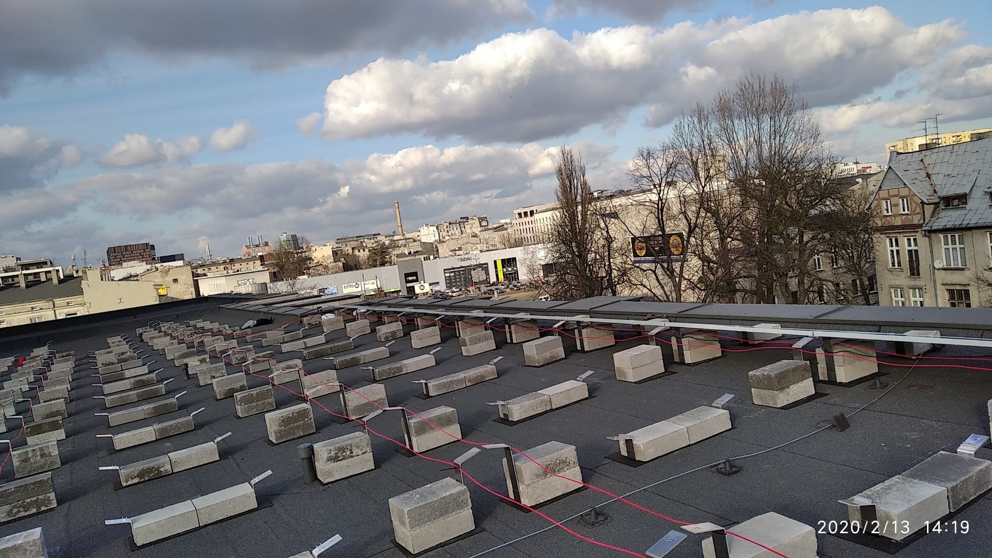 Hotel Łódź - balastówka - 50 kWp, 160 paneli