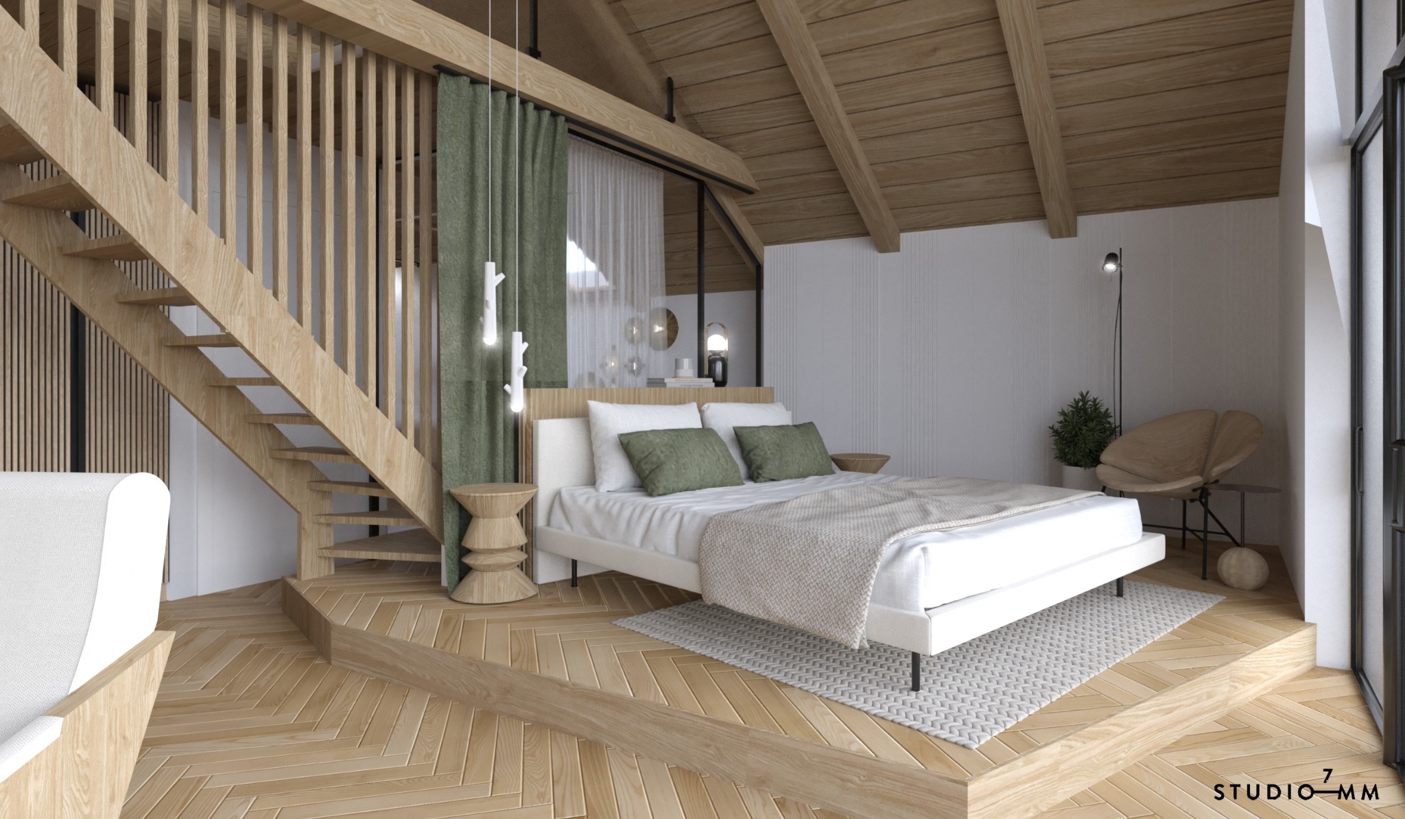 Jasna sypialnia na poddaszu z drewnianą podłogą w jodełkę, schodami z ażurową balustradą, białym łóżkiem z zielonymi poduszkami i lampami w kształcie gałązek.