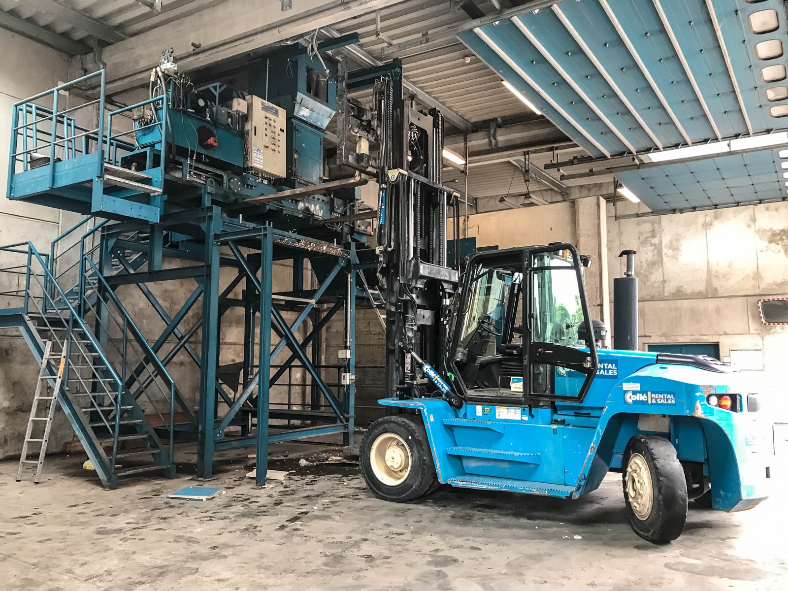 Demontaż prasy kanałowej do odpadów