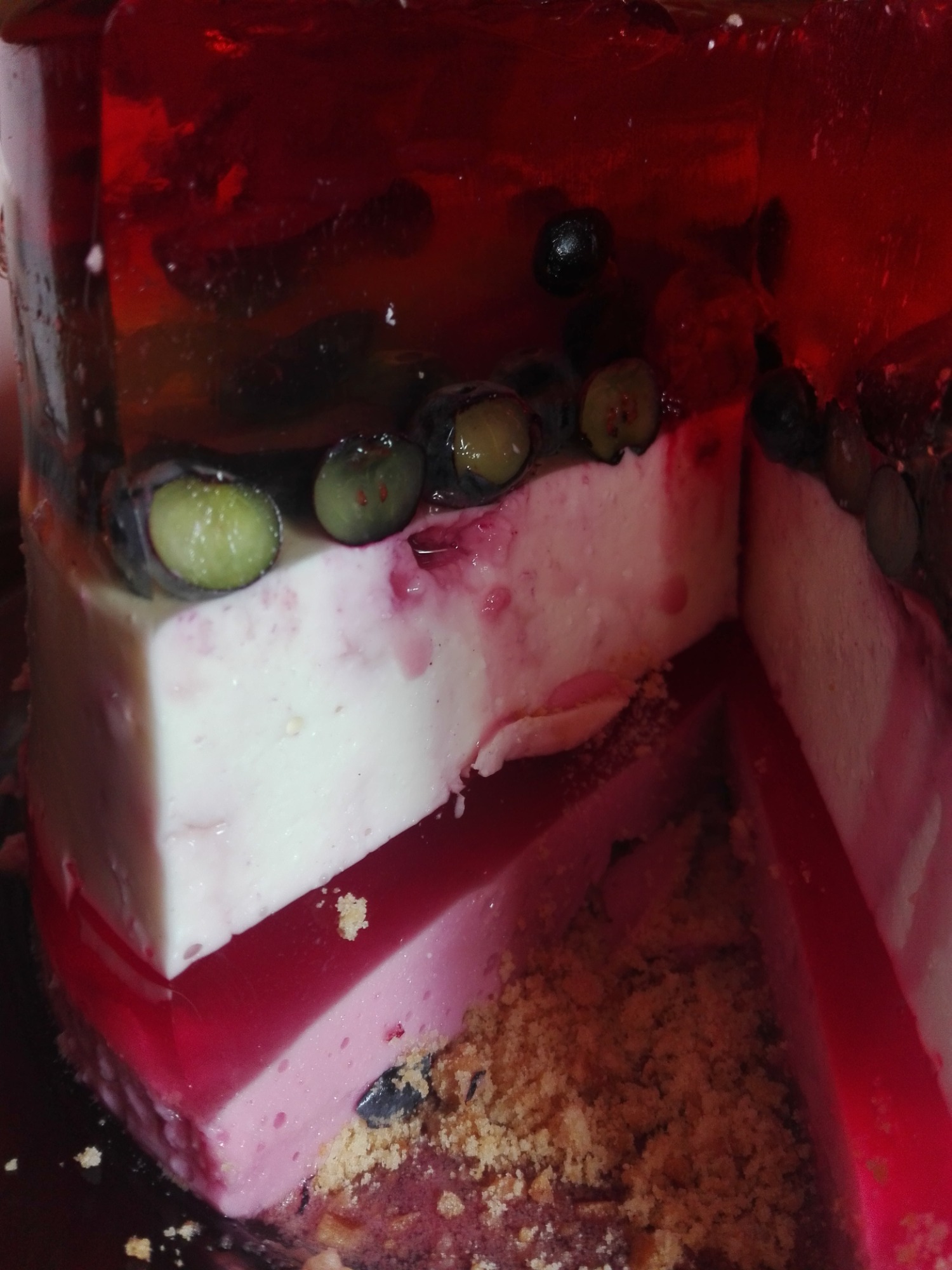 Jogurtowe ciasto bez pieczenia