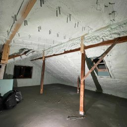 Izolacja poddasza pianą PUR