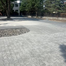 Układanie kostki brukowej Ustanów 3