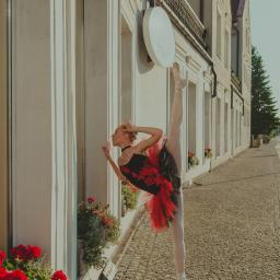 Studio tańca  Rytmix prowadzi naukę baletu dla dzieci.