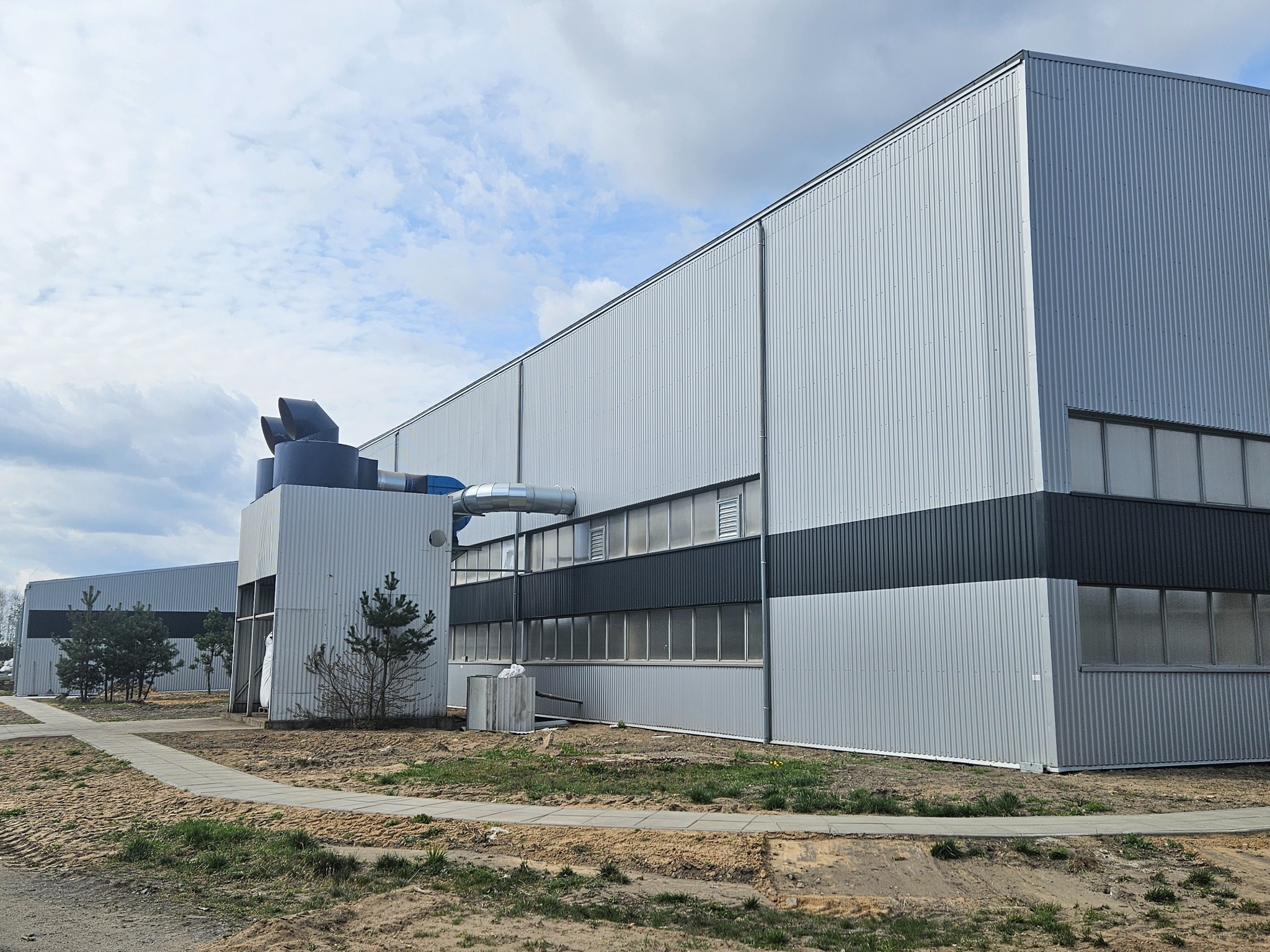 3600m2 elewacji z blachy trapezowej w Torzymiu wykonane.