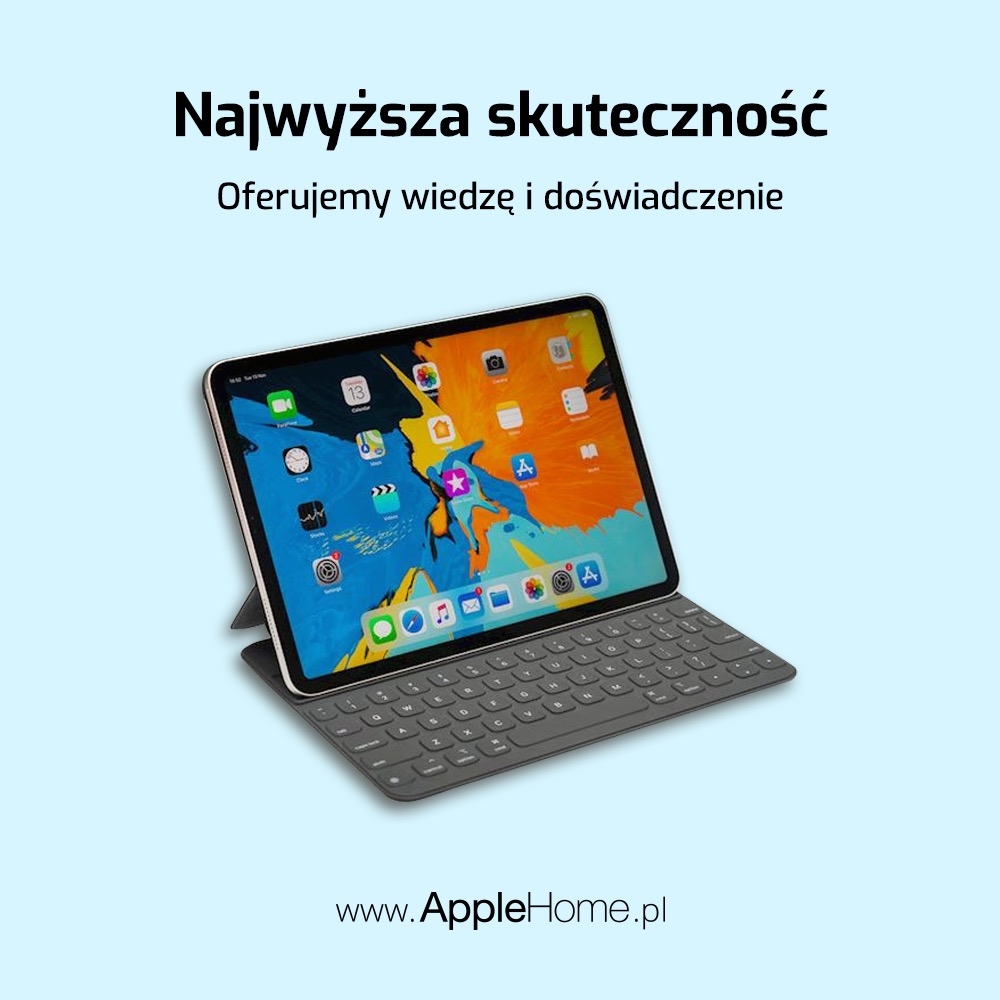 iPad Pro z klawiaturą Magic Keyboard, wyświetlający ekran główny z ikonami aplikacji, na jasnoniebieskim tle z tekstem 'Najwyższa skuteczność. Oferujemy wiedzę i doświadczenie' oraz adresem strony...